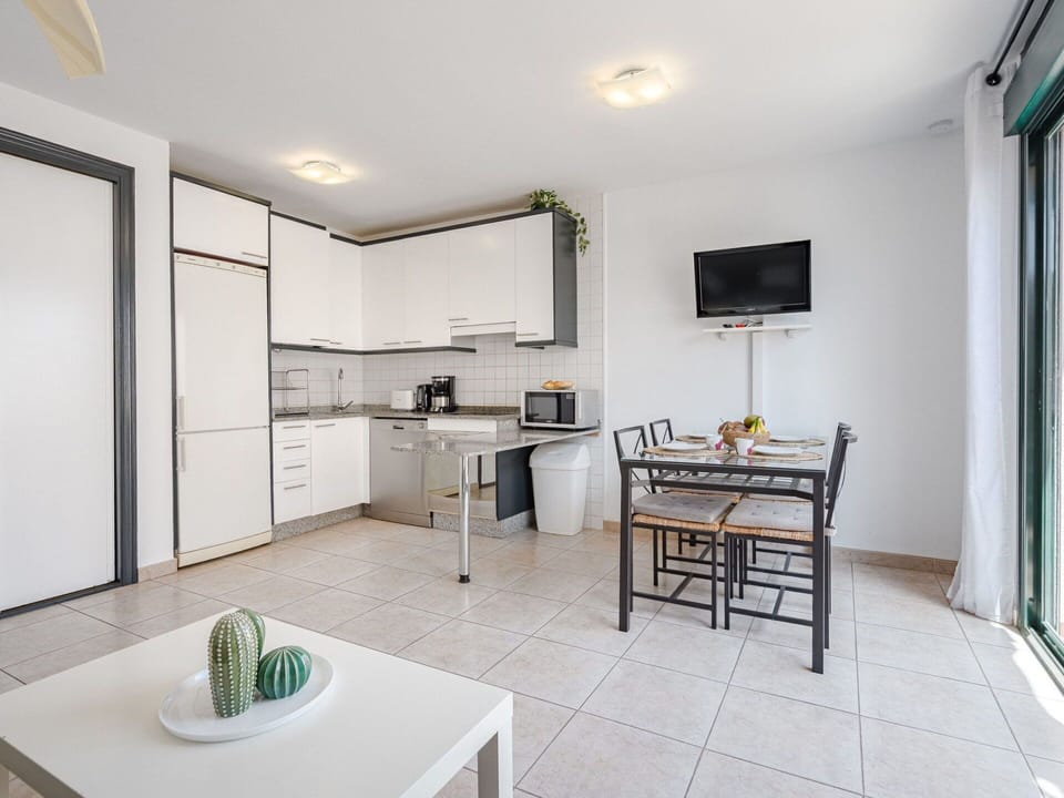 Furniture, Cabinetry, Countertop, Sink, Rectangle, Interior Design, Wood, Chair, Kitchen, Floor