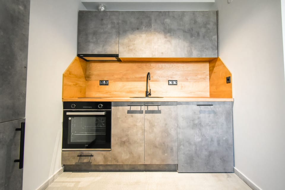 “From quick snacks to full-course meals, our fully stocked kitchen has all the essentials you need—ideal for those who enjoy cooking, even on the road.”