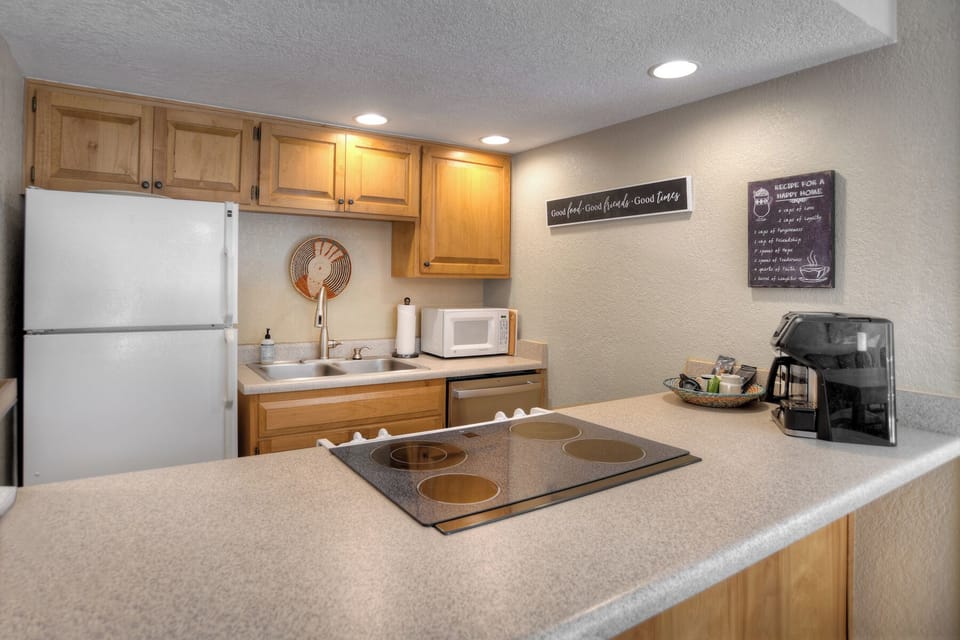 Full Kitchen