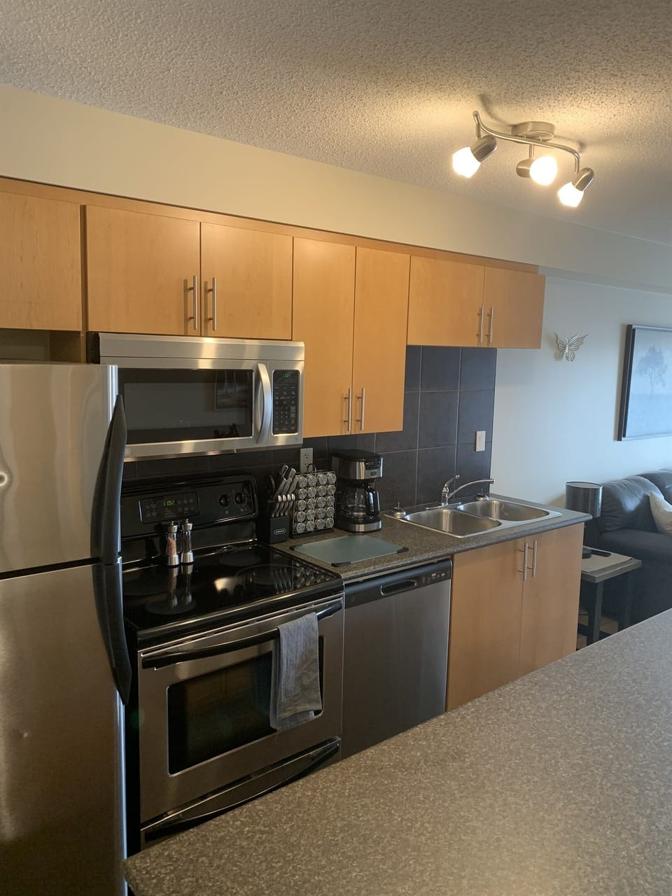 Kitchen, coffee maker, knife set, spices and more.
