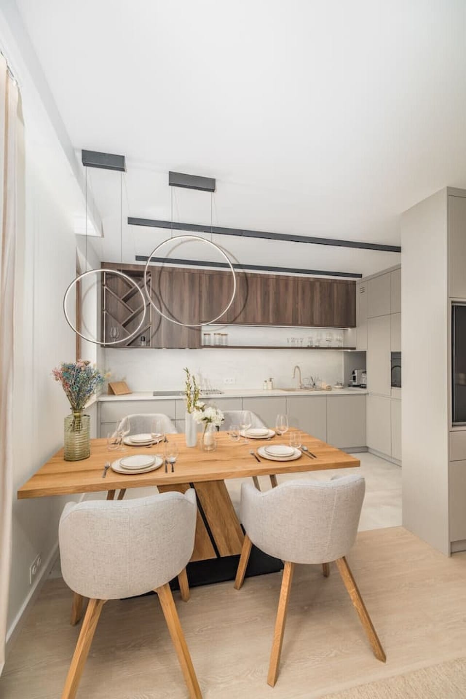 Dining Area | Book Now with RENTUJEMY