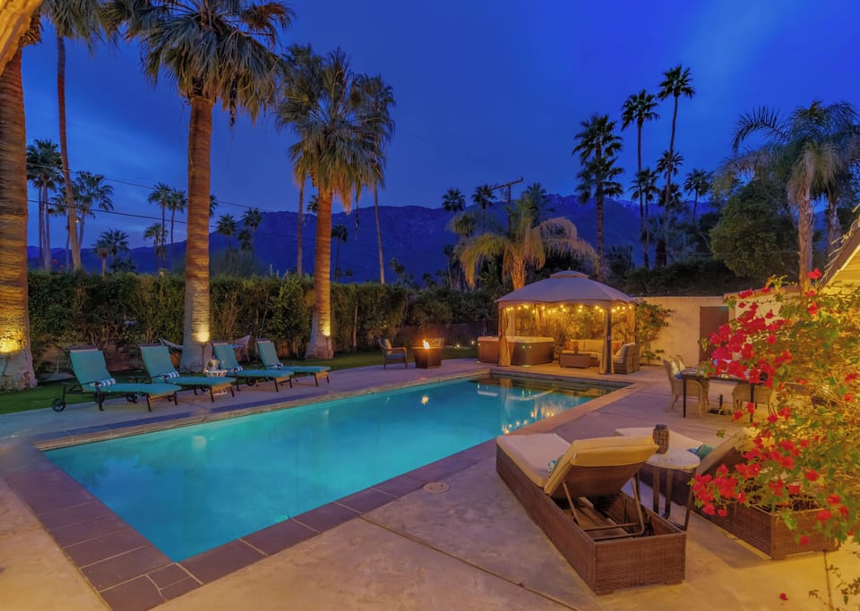 Desert Evenings at Villa Escuela