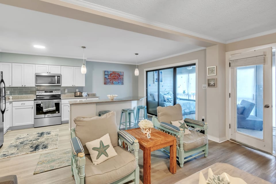 Indoors, Home Decor, Furniture, Living Room, Table