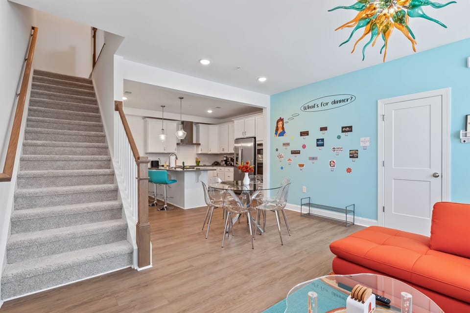 The open floor plan allows you to enjoy your company while whipping up a meal in the fully equipped kitchen.