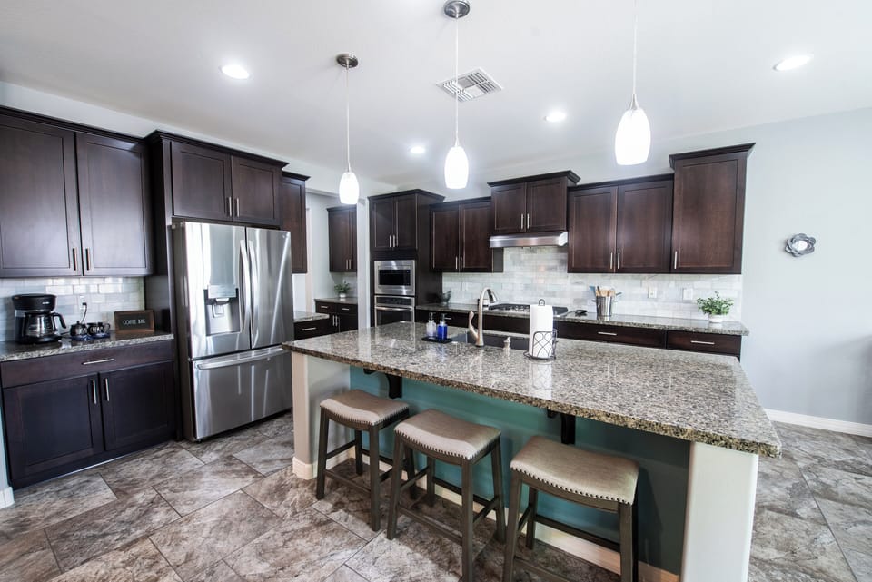 Great open concept kitchen for entertaining!
