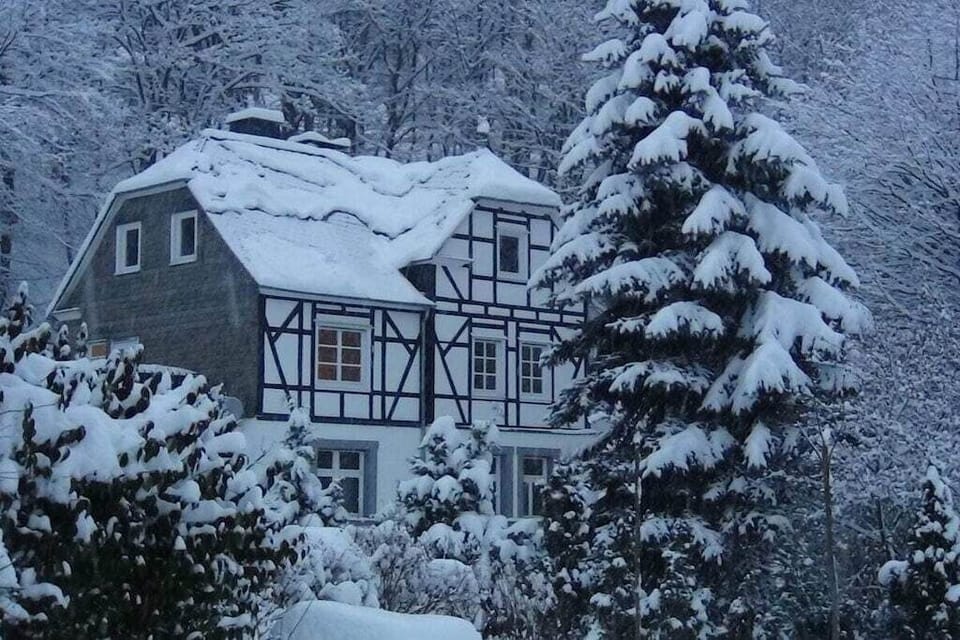 Holiday Home Exterior [winter]