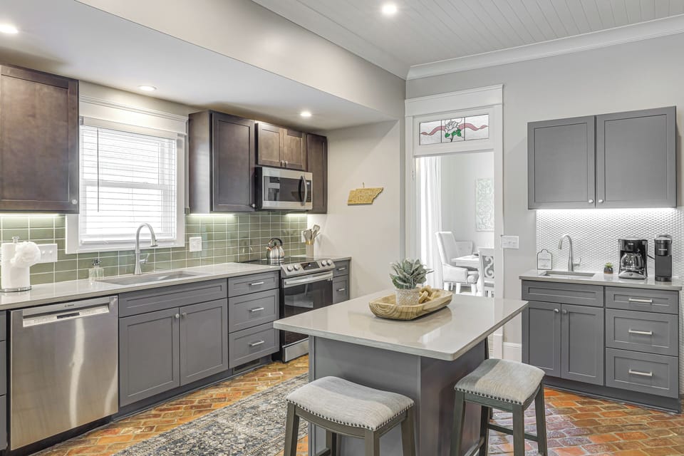 Kitchen | 1st Floor | Breakfast Bar | Central Heating & A/C | Free WiFi