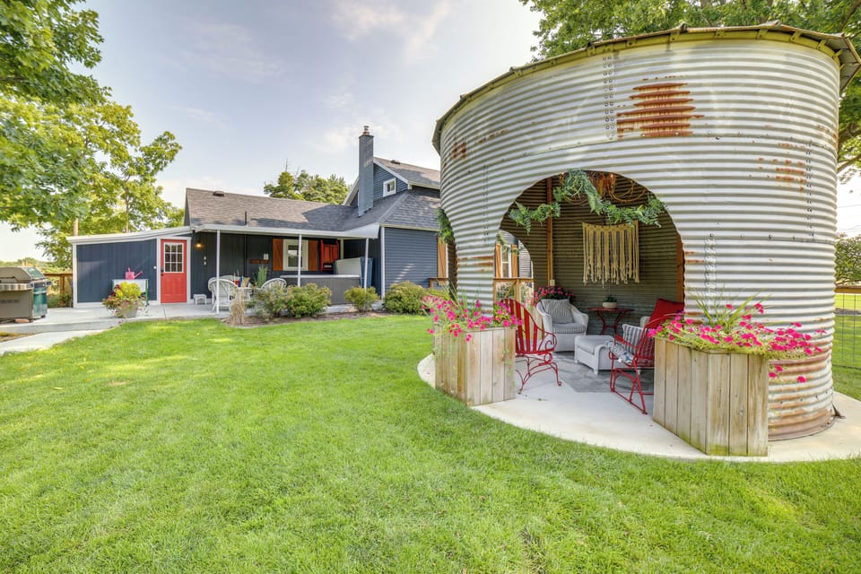 Hudsonville Vacation Rental | 5BR | 2BA | 1 Step to Enter | 1,535 Sq Ft