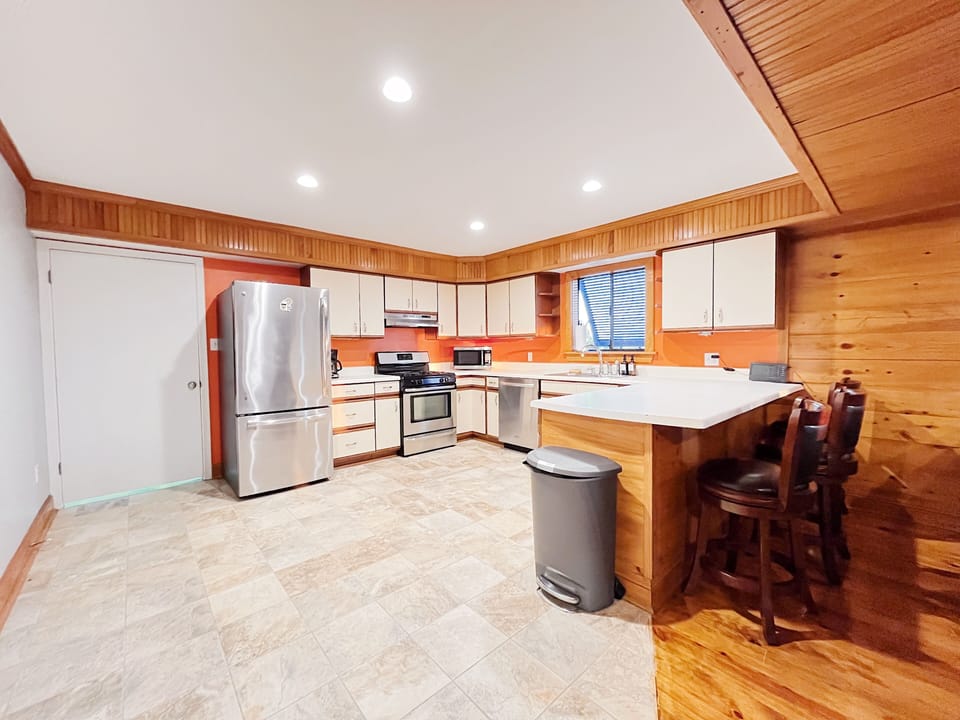 Spacious full kitchen with modern appliances and all the essentials. 