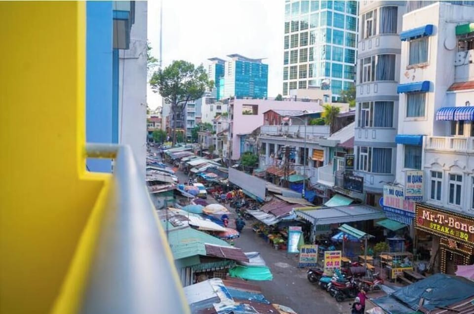 There's a little market called "The Old market-Chợ Cũ" located down the corner.