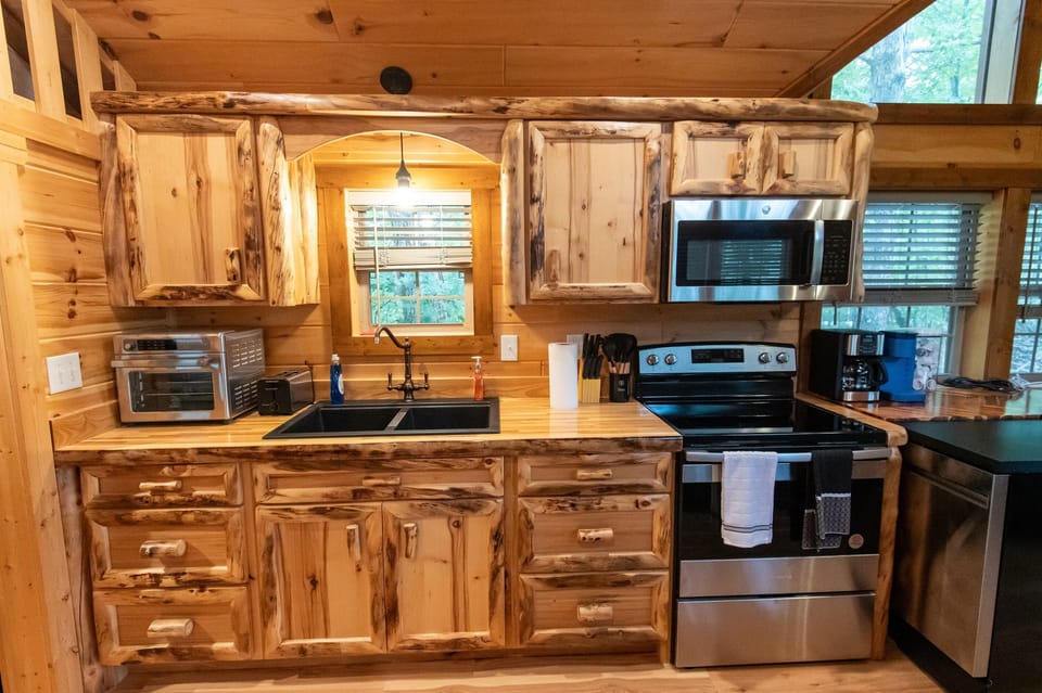 This kitchen is well outfitted for whipping up a great meal.