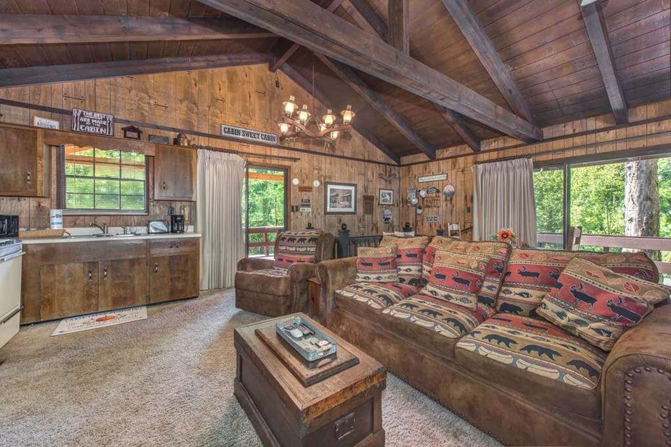 Spacious living room