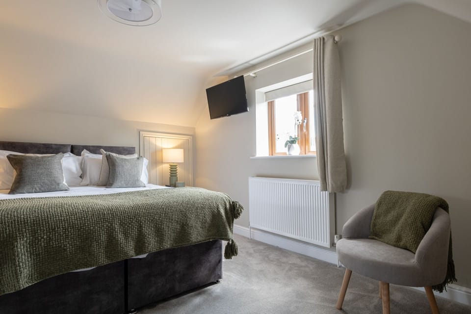 Puddleduck House - Master bedroom