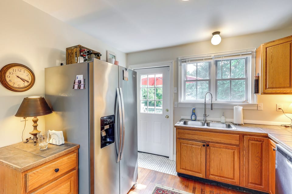 Kitchen | 1st Floor |  Dishwasher | Coffee Maker | Cooking Basics