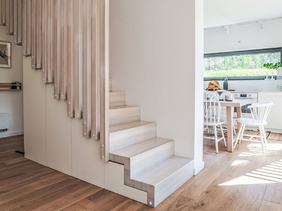 Building, Wood, Flooring, Laminate Flooring, Wood Stain, Hardwood, Chair, Table, Hall, Wood Flooring