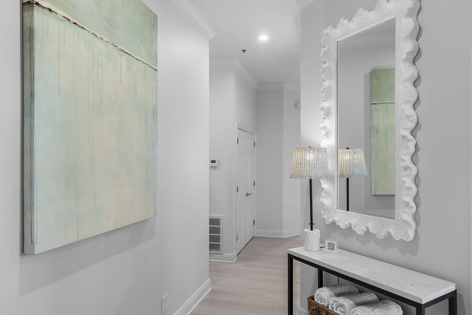 Camelot - Seagrove - Foyer