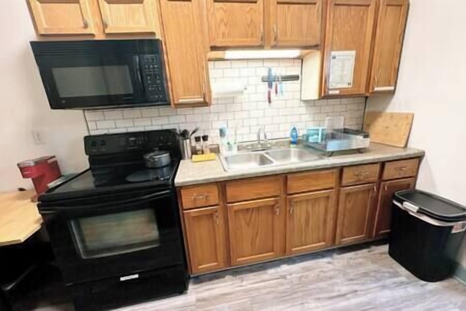 Kitchen (2)
