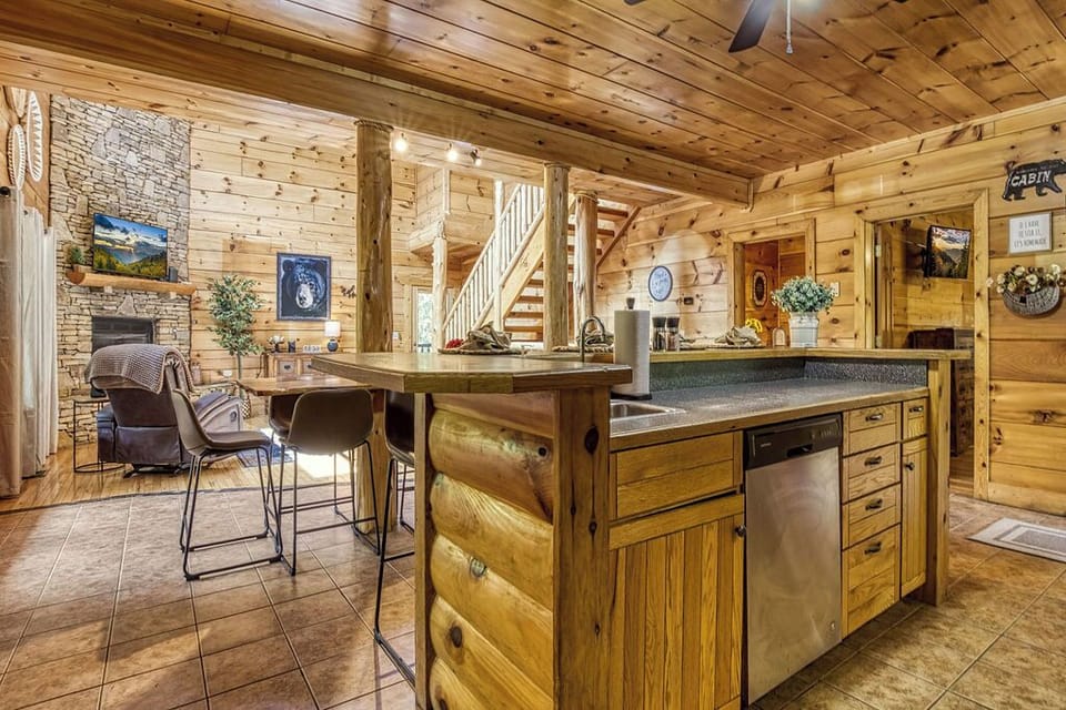 Kitchen - Fully Stocked w/ Utensils, Pots, Pans