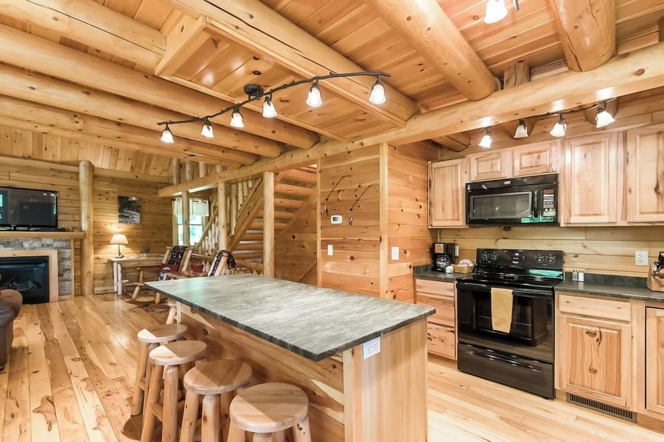 Welcoming center island