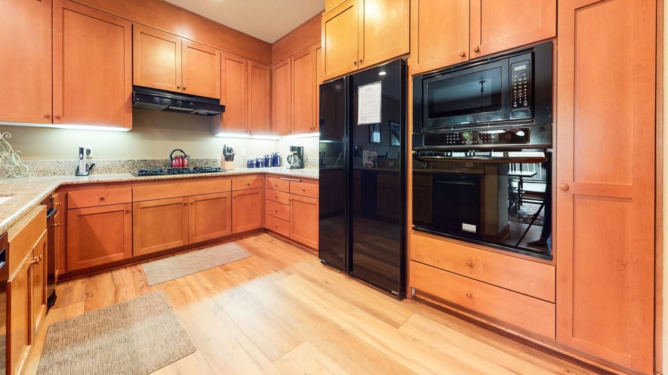 Indoors, Hardwood, Kitchen, Microwave, Oven
