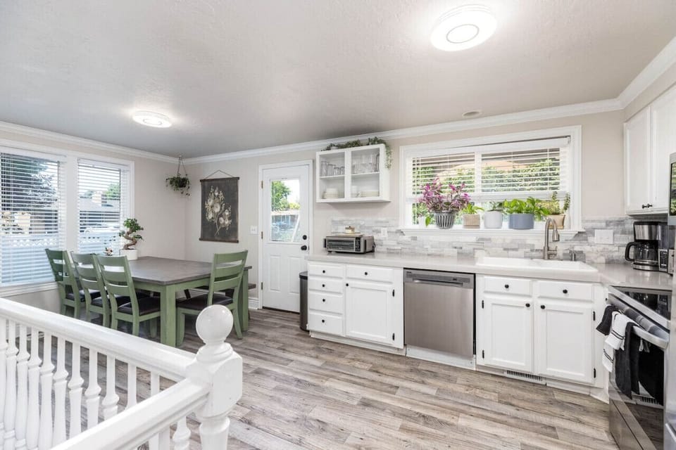 Fully Stocked Kitchen