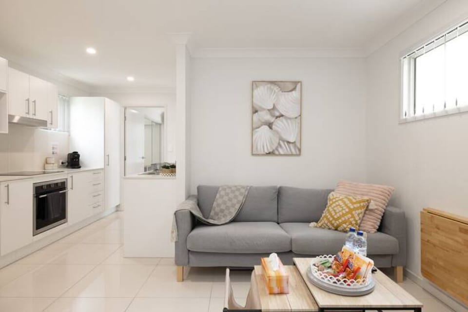 Private Living Room (2)