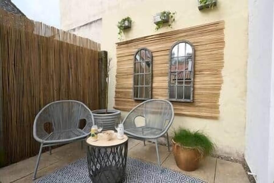 Eae17f7c 02e1 48cf aa50 3a382fa4b7be