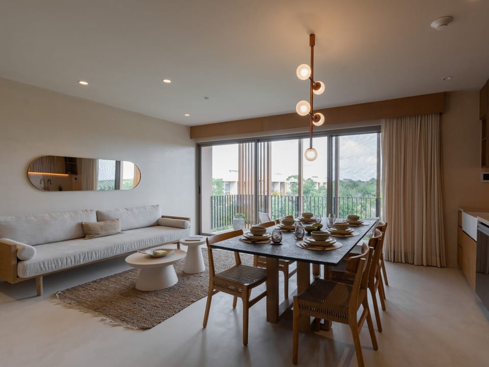 Aflora - Penthouse - Main Living Space