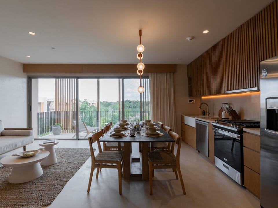 Aflora - Penthouse - Main Living Space