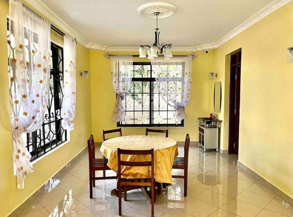 Dinning Area (Ground Floor)