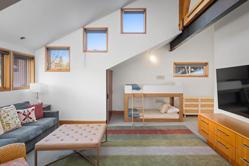 Bedroom 4 - Bunk Room - King sized sleeper sofa and two sets of twin-sized bunk beds