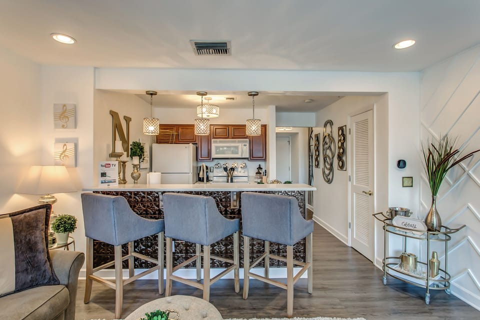 Counter seating