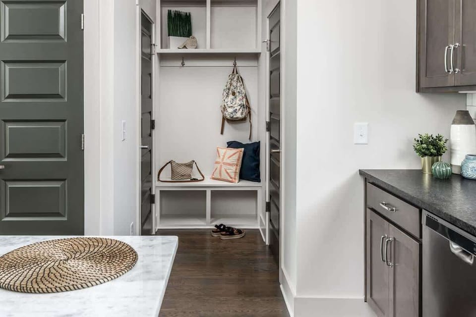 Entry nook