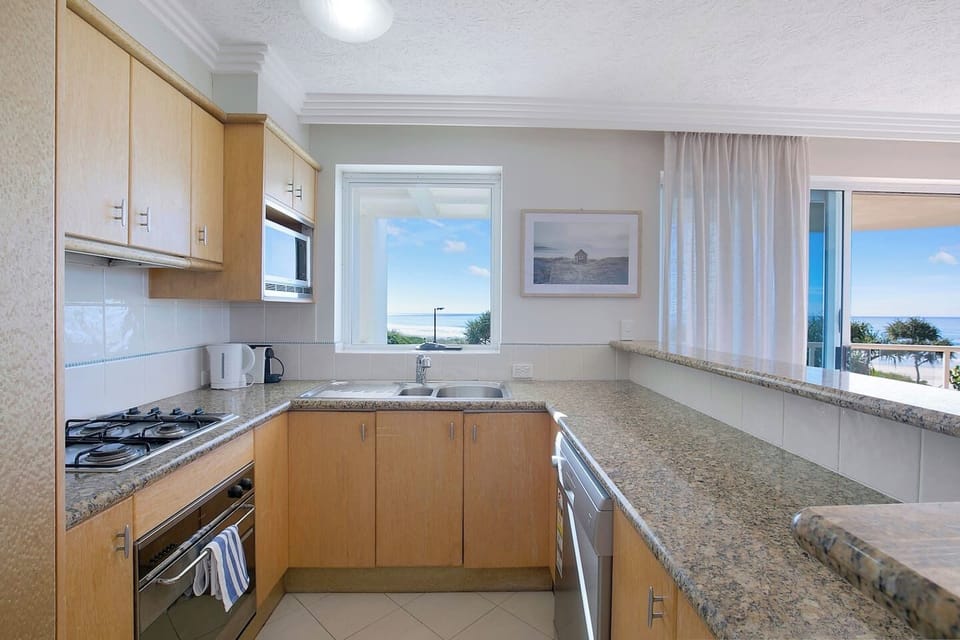 The fully equipped kitchen includes everything that’s needed to prepare meals, plus a dishwasher for easy clean-up.
