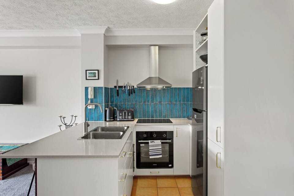 Make use of the fully-equipped kitchen with everything you need to whip up a meal at home.
