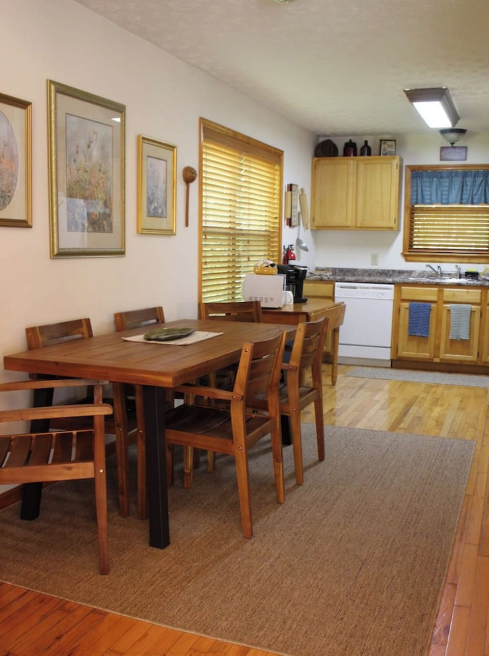 Dining area with seating for six