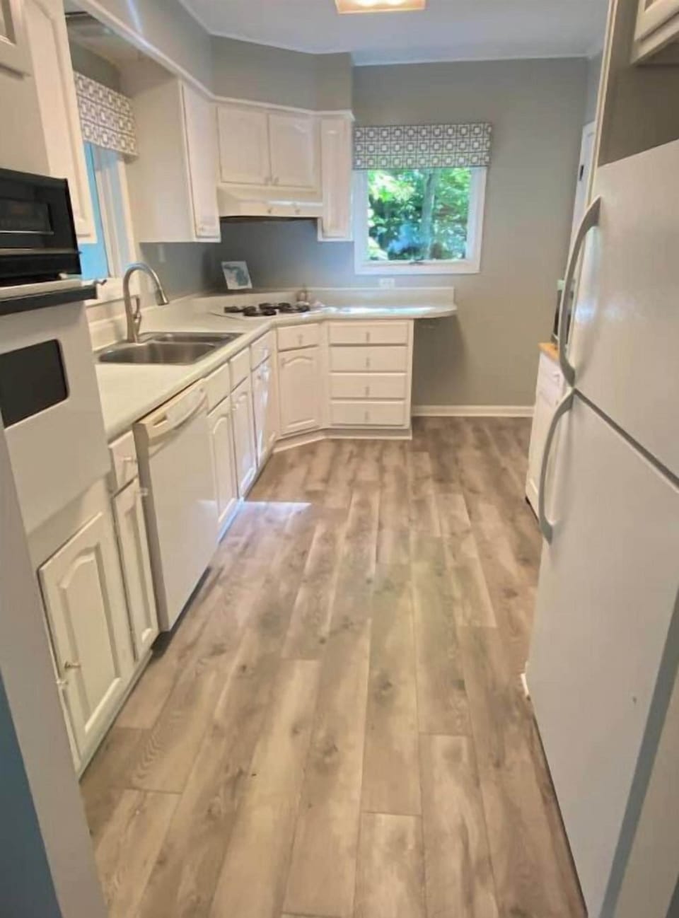 Kitchen comes fully stocked (pretty much :) Please ask if there is a specific ?