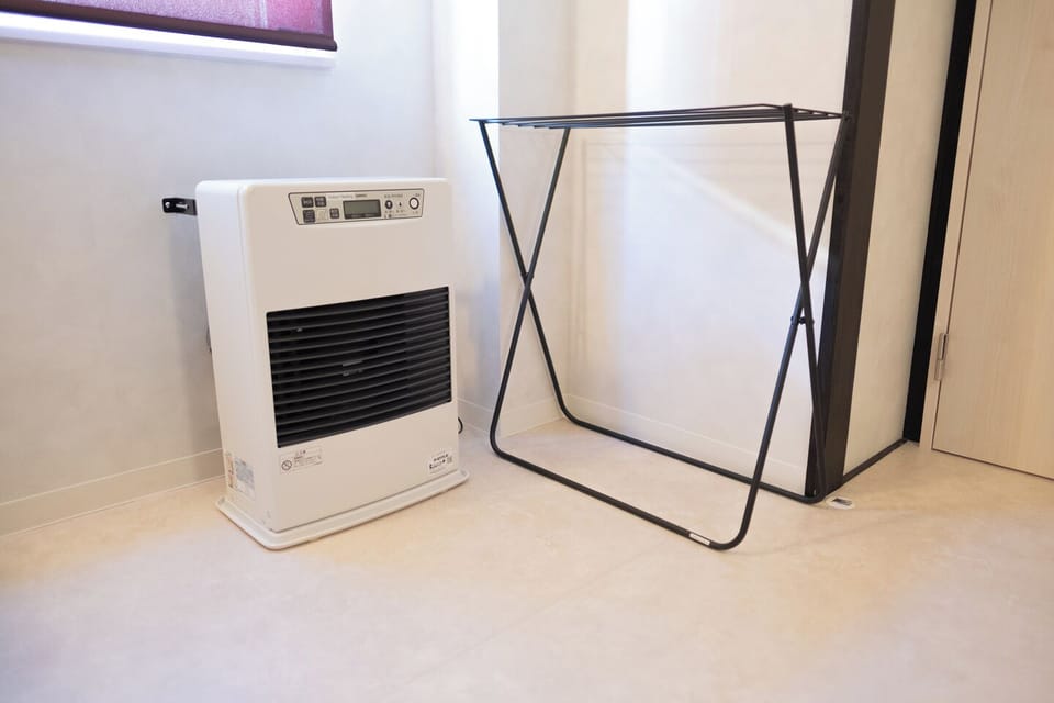 1700557200-DSCF8859
