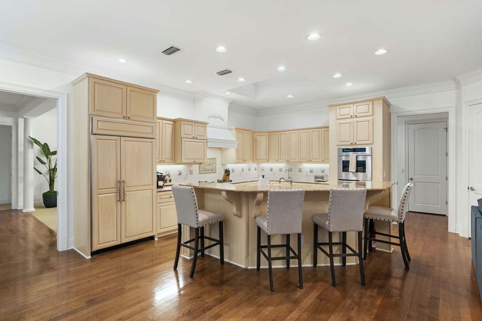 Fully equipped kitchen