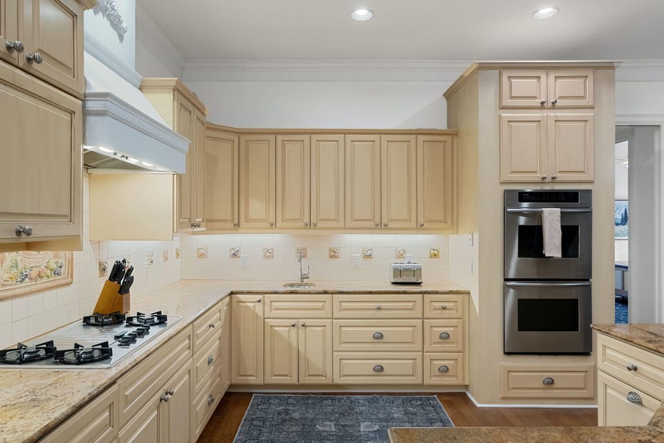 Gourmet kitchen, complete with modern conveniences