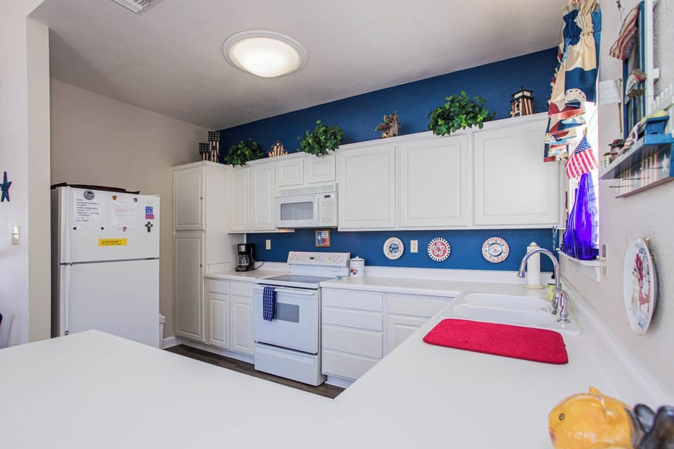 Full Kitchen