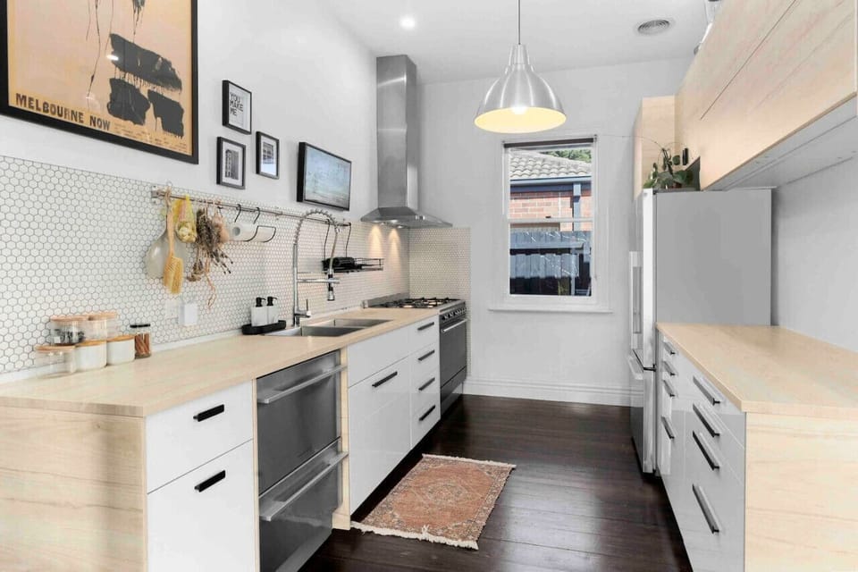 Large kitchen with everything you`ll need, fridge, dishwasher, oven, microwave and plenty of cooking equipment.