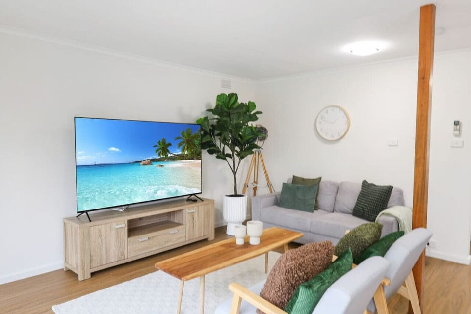 Lounge with smart tv
