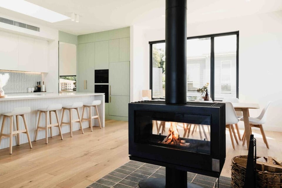 fully equipped to cook as you would at home with European appliances throughout. Large breakfast bar with stools and full size dining table.