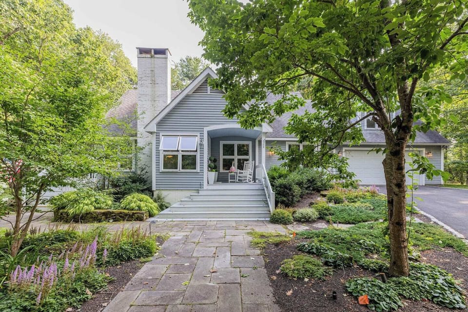 Front Entry porch