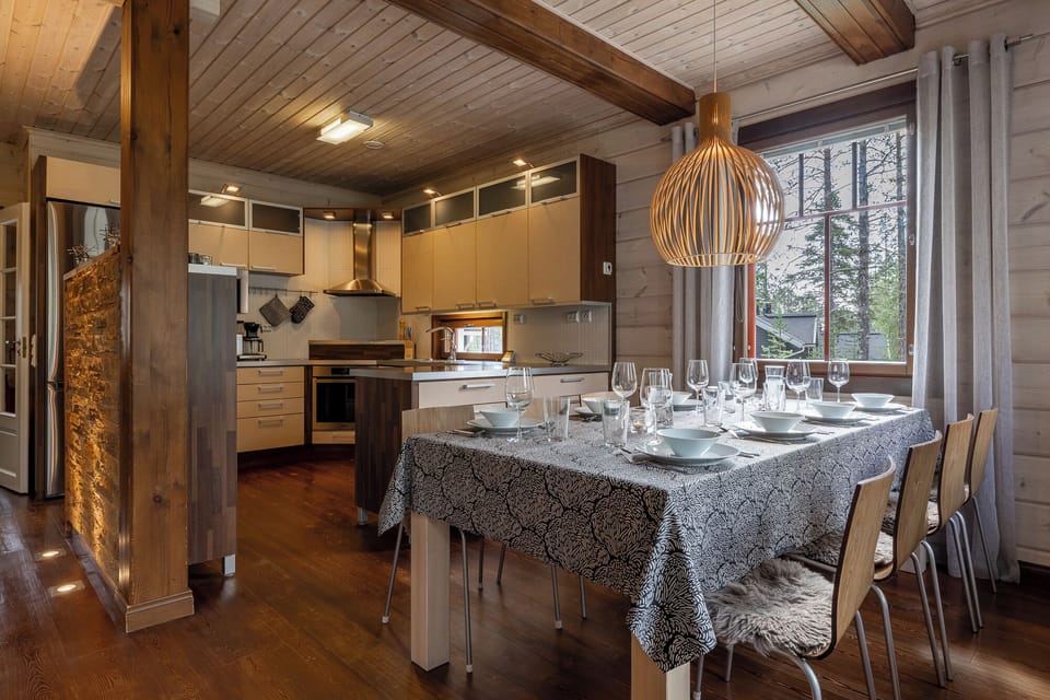 Dining area (1)