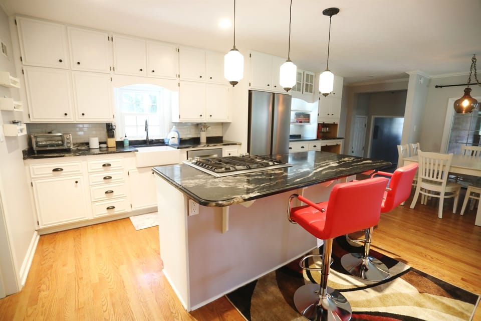 Kitchen perspective from dining room