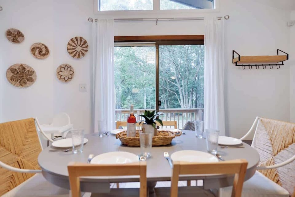 Comfortably seats 6 with a high chair for your little one—perfect for family meals.