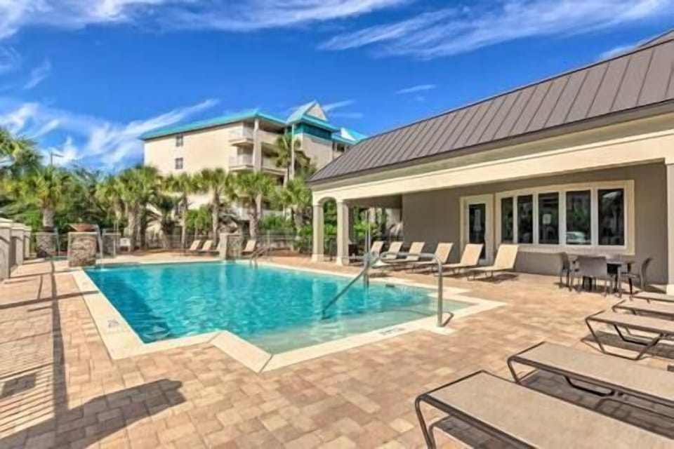 Heated pool