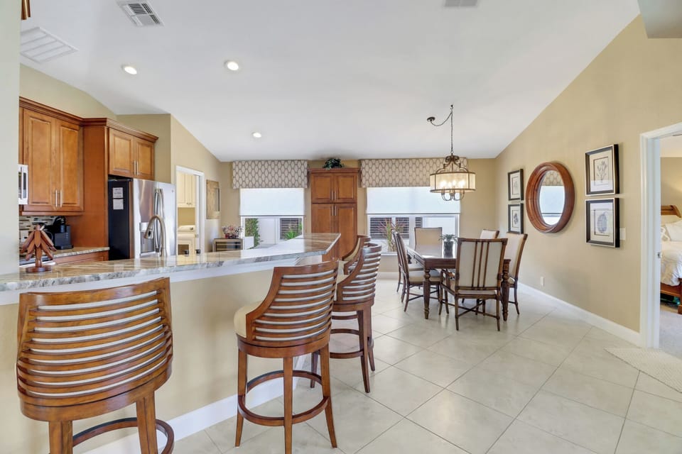 Open concept of kitchen and dining room